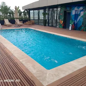4* فندق Across &